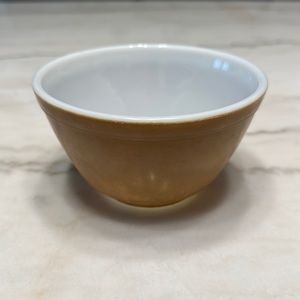 PYREX • Brown Mixing Bowl 401 1 1/2 pt Vintage